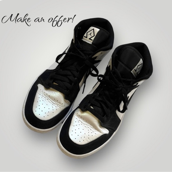 Nike Other - Nike Air Jordan 1 Mid SE Retro Diamond